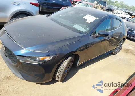 2021 Mazda Mazda3 Select z USA, uszkodzony, nr VIN JM1BPAKL1M1337052